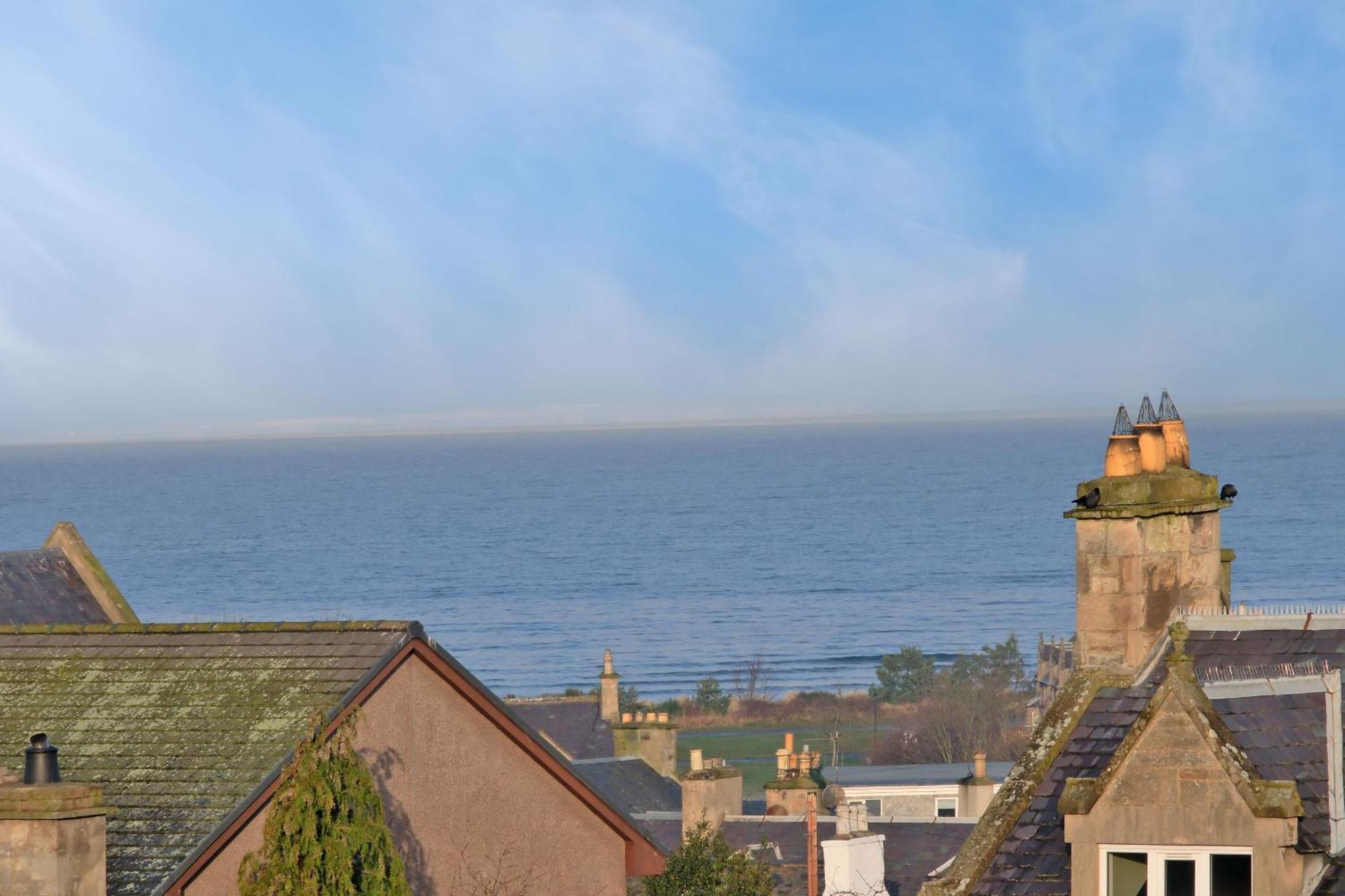 Douglas House Apartments Nairn Bagian luar foto