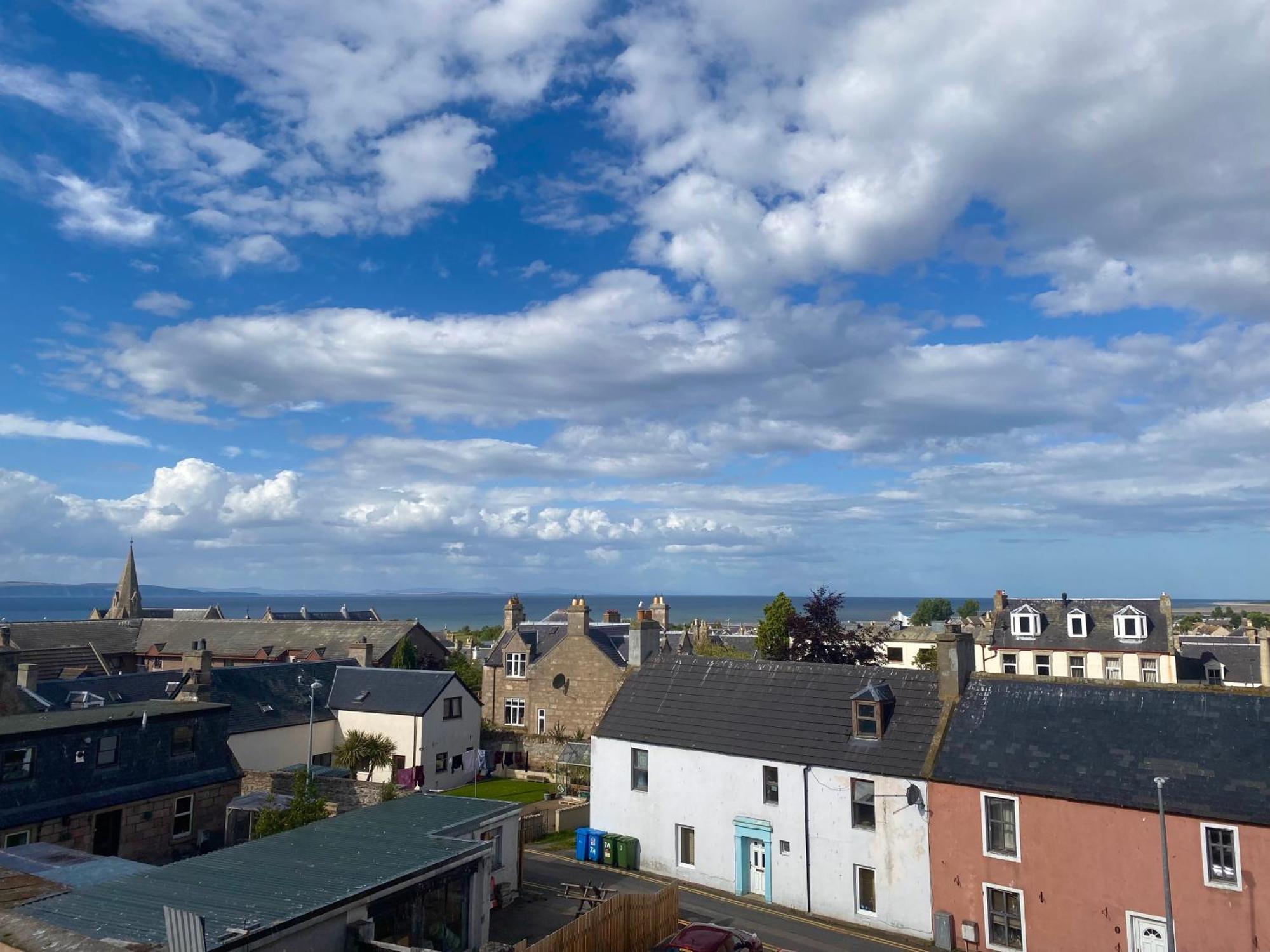 Douglas House Apartments Nairn Bagian luar foto
