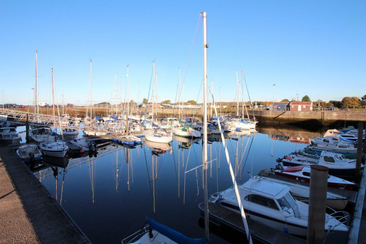 Douglas House Apartments Nairn Bagian luar foto